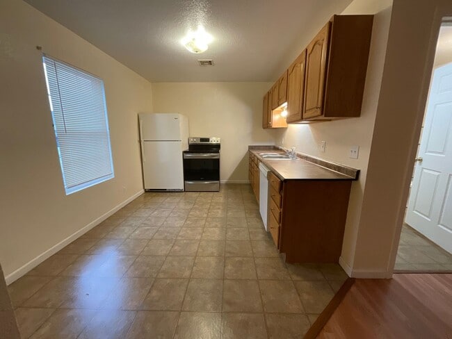 1105 Katherine Ave