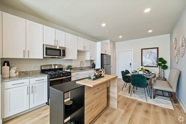 Building Photo - Birchway Perry Road Rental