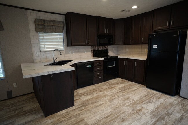 Photo - Spacious 2020 Clayton Home Awaits You just 1 mile to JSU!