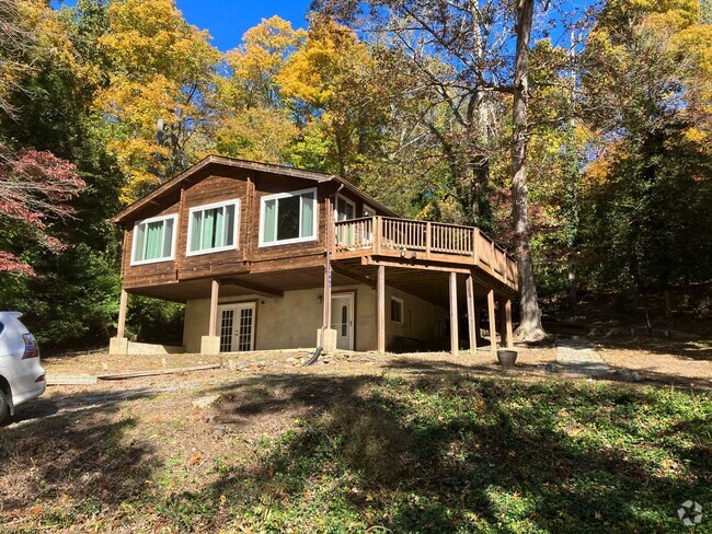 Building Photo - Water Access Home with Stunning Views