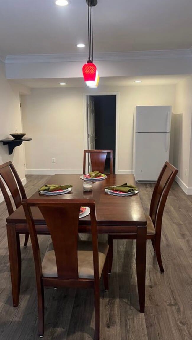 5976 Maxfield Ct Unidad - basement apartment