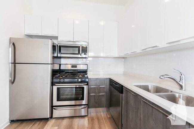 Photo - 2700 W North Ave Unit #  0207