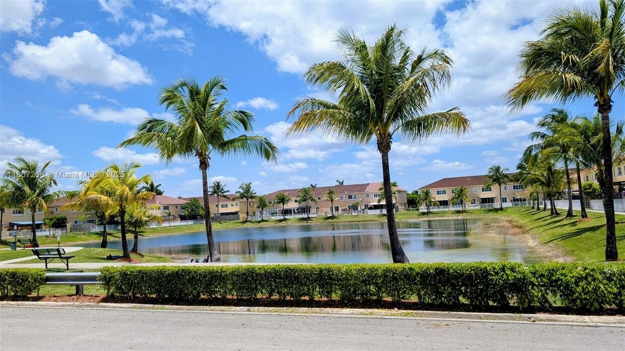 Photo - 16562 SW 71st Ter (Miami, FL)