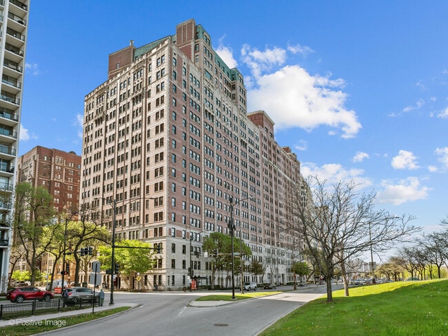Photo - 3240 N Lake Shore Dr Apartment Unit 11B