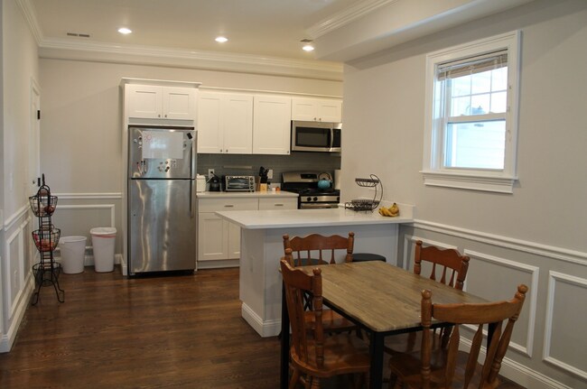 Photo - 34 Circuit St Unit 1
