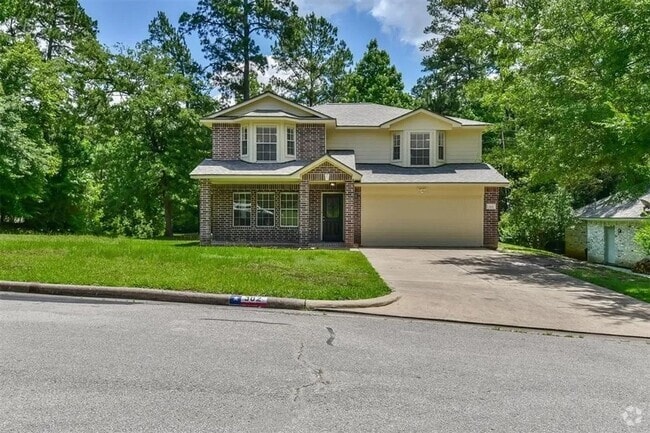 Building Photo - 302 Inverness Dr Rental