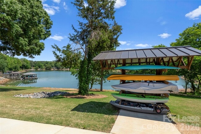 Photo - 7113 Brookview Ln