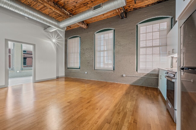 The Hartford Carriage House