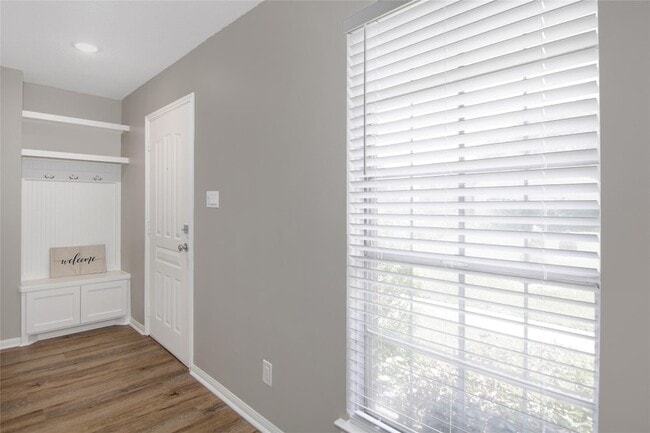 Photo - 2320 Shadowdale Dr Unit 296