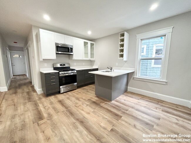 Photo - 19 Sudan St Apartments Unit 3