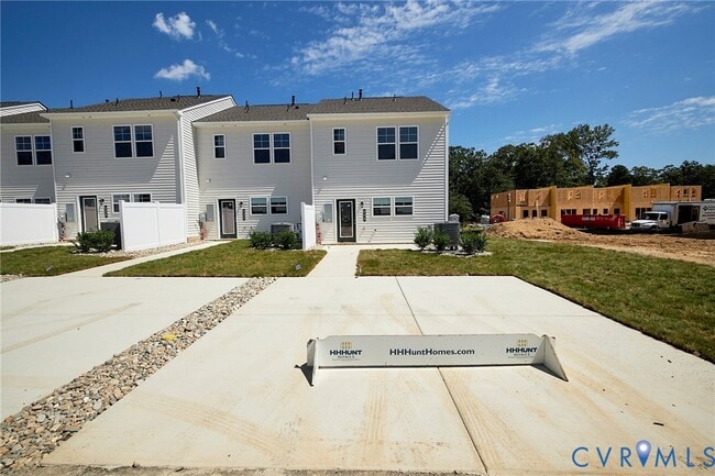 Photo - 240 Greenpark Rd