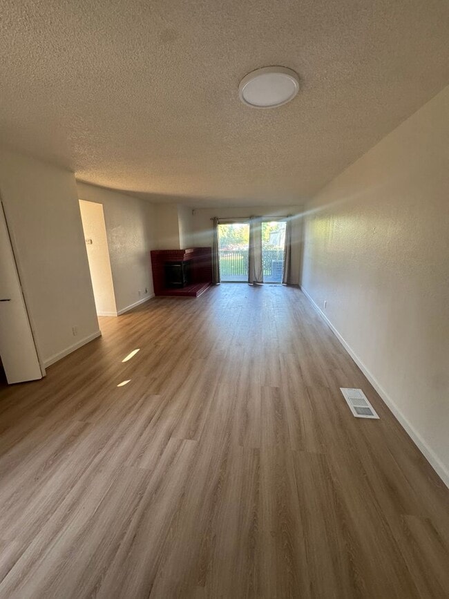 Photo - Beautifully Updated 2BD/2BA Condo | In-Unit Laundry, Garage & Greenbelt Views