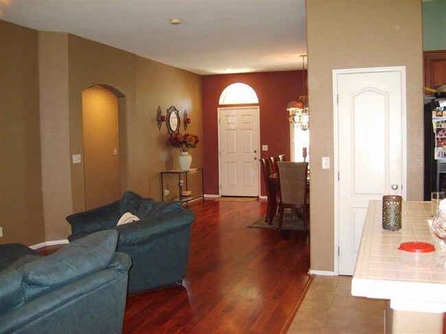 Photo - Clovis North 4 Bedroom 2 bath Home