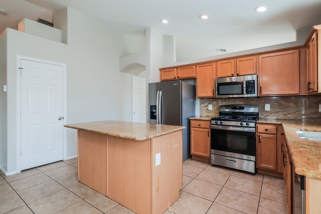 5861 W Agave Bloom Ln