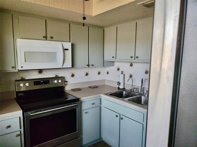 Photo - 11700 Park Blvd Unit 104