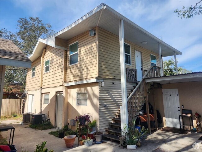 Building Photo - 2117 5th St Unit 3 Rental