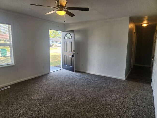Photo - Charming 3-Bedroom Gem in Cahokia Heights!