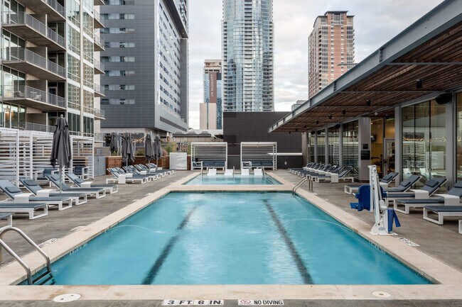 Photo - 421 W 3rd St Unit ID379709P