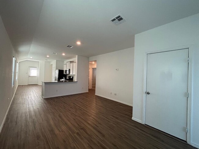 Photo - 117 Canley Lp