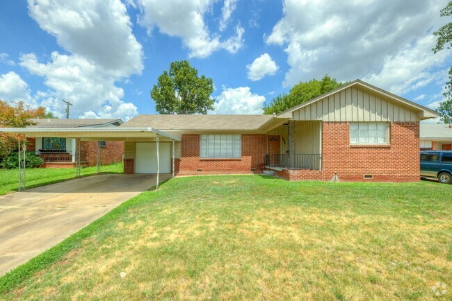 Building Photo - For Lease | Mid-town Tulsa | $1300 Rent Rental