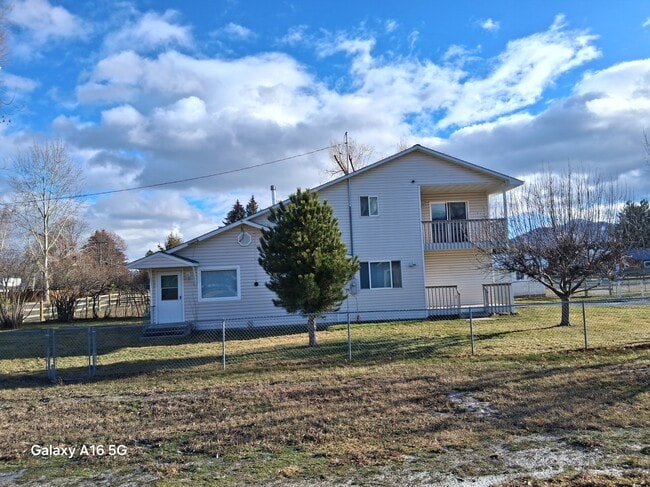 Photo - 2424 Mc Cauley Ln