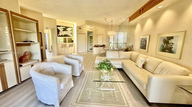 Building Photo - 7472 La Paz Blvd Unit 301
