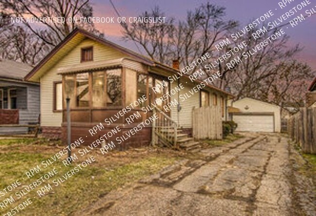 Building Photo - 30 N Sanford St