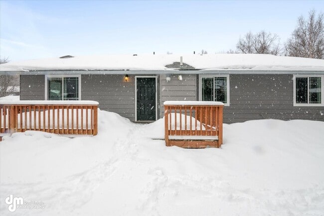 Photo - 1000 E Dellwood St