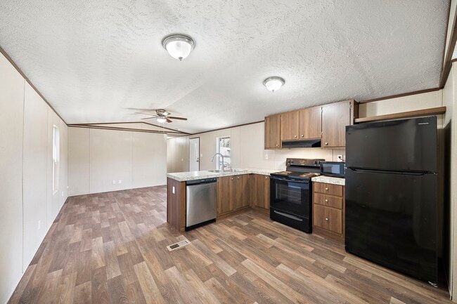 Photo - 9228 Sharyn Dr