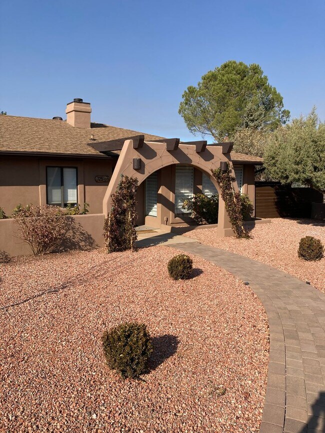 Photo - Gorgeous, modern, remodeled, furnished ren...