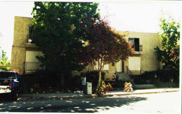 Photo - Nordhoff Apartments