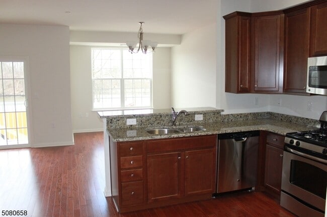 Photo - 506 Waterview Ct Unit 506