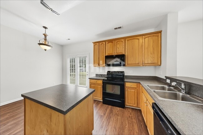 1202 Haden Dr