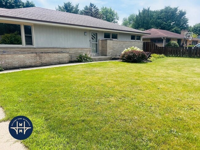 Building Photo - 5209 83rd St