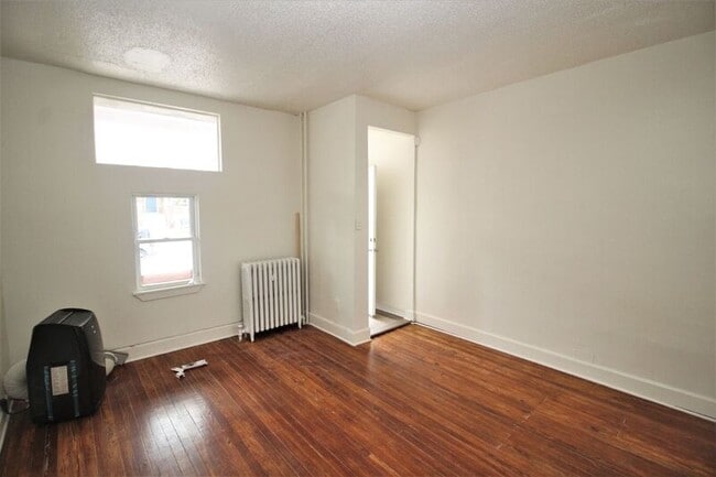 Photo - 1609 E 28th St