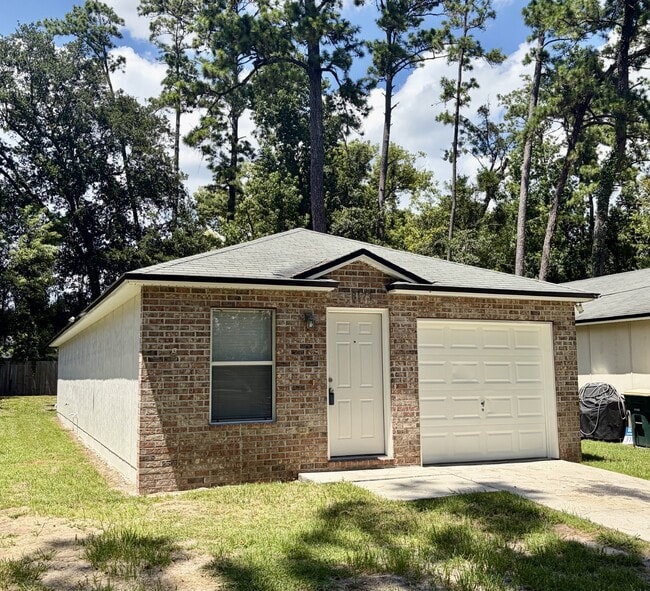 Building Photo - 8173 Woods Ave