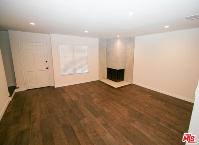 Photo - 1418 26th St Unit 3