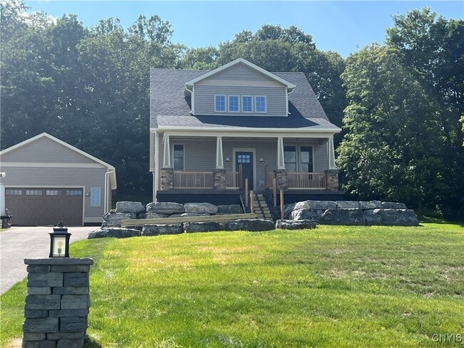 Photo - 3817 Gully Rd