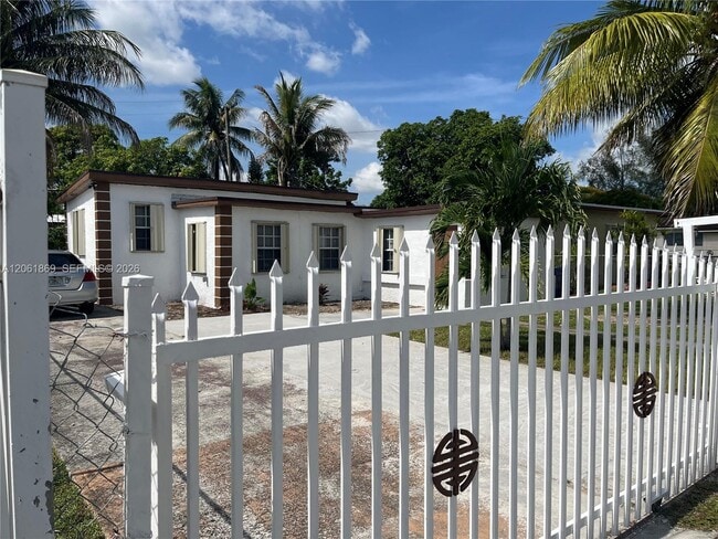 Photo - 1160 NW 105th St