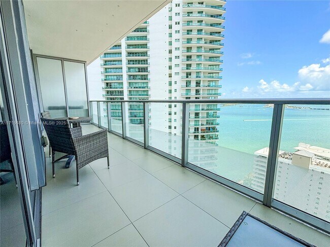 Building Photo - 1300 Brickell Bay Dr Rental