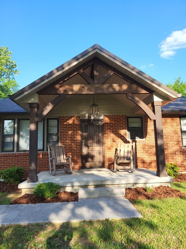 Photo - 303 Pleasant Dr