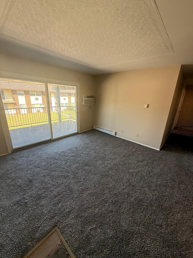Photo - 7431 Hazelcrest Dr Unit E