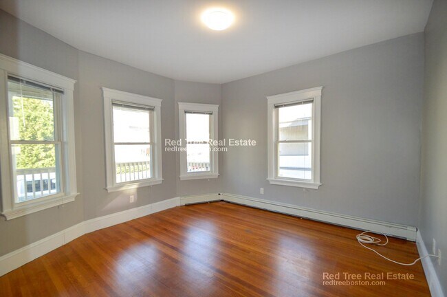 Photo - 65 Mapleton St Unit 1