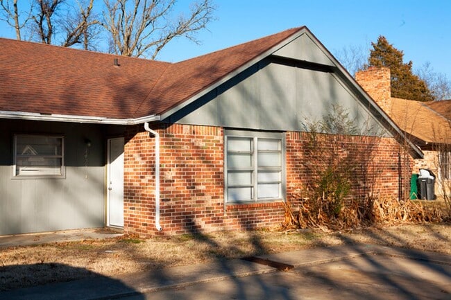 2-Bedroom, 1-Bathroom Unit @ Rolling Oaks ... - 2-Bedroom, 1-Bathroom Condo Unit @ Rolling Oaks ...