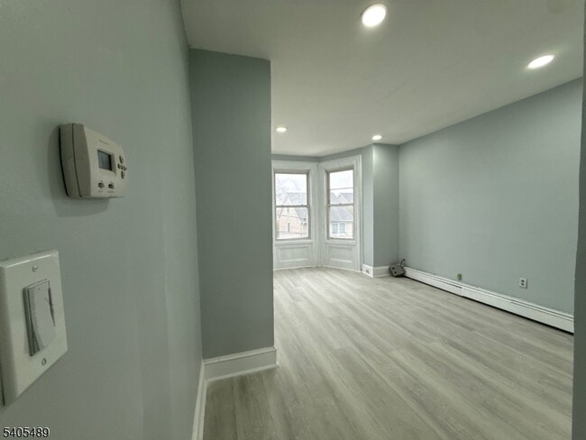 Photo - 437 Morrissee Ave