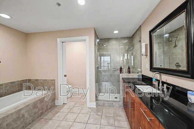 Photo - 222 12th St NE