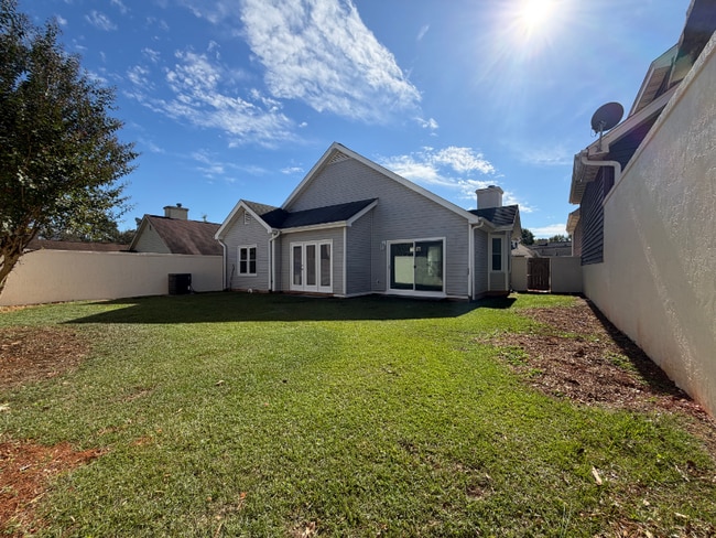 Photo - 120 Gateway Ln