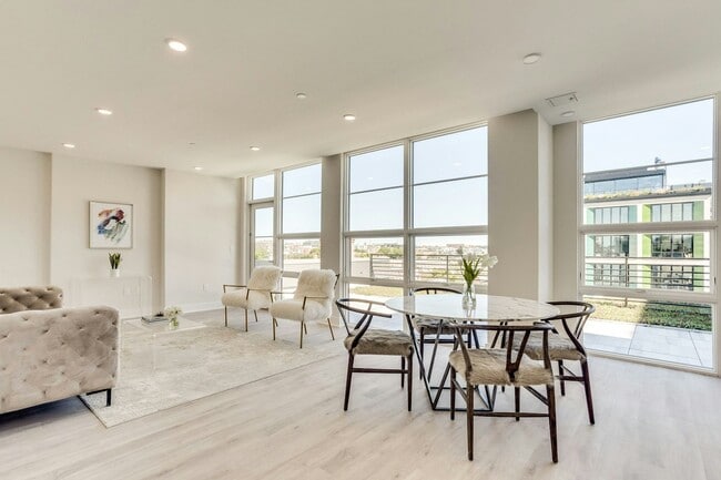 Building Photo - 1716 14th St NW Unit 51