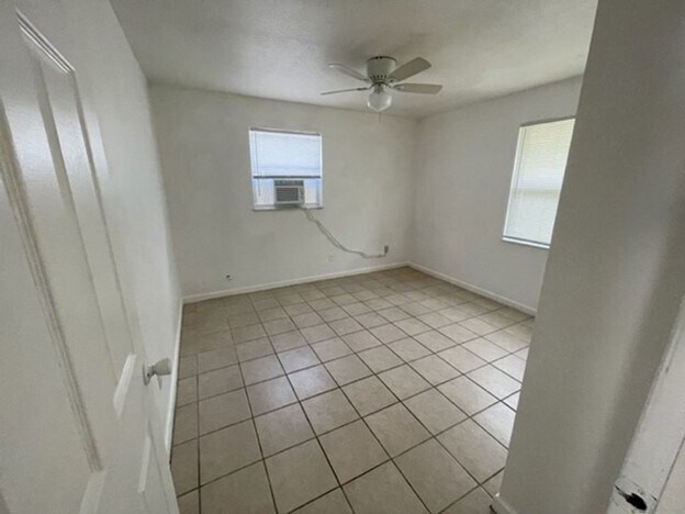 Photo - 38612 9th Ave