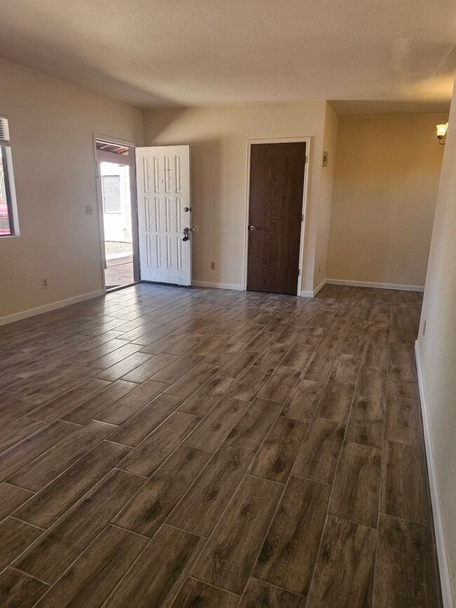 Photo - Amazing 2 bedroom with indoor laundry